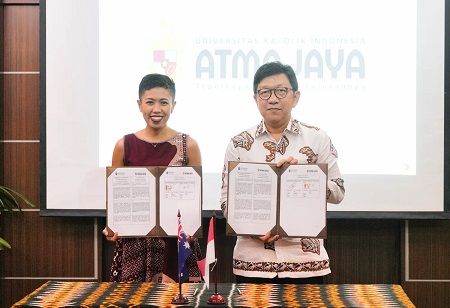 Monash University Signs MoU with Universitas Katolik