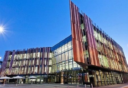 Macquarie University Students Secure Prestigious Scholarships 