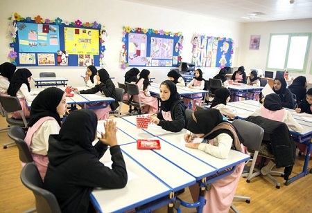 The Education Ministry encourages students to seize opportunities to achieve their goals