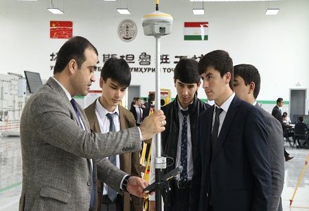 Luban Workshop Empowers Tajik Students with Learning & Training
