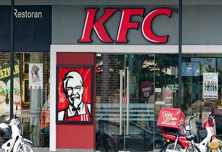 KFC Malaysia Unveils RM2.1 Million Scholarship for B40 Students