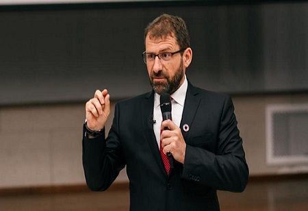 Rybakov Launches Global University at 'Cultural Heritage in Education' Forum