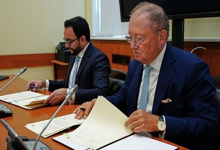 Russia and UAE Diplomatic Academies Sign Key Cooperation Memorandum