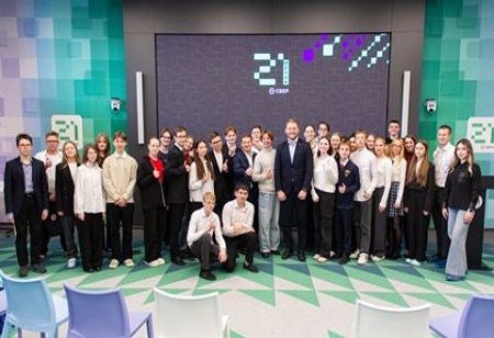 Chelyabinsk Students Engage with Federal Youth Affairs Chairman 