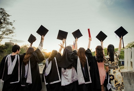 The second European Higher Education Fair, the European Union (EU) and its Member States pique the interest of young Cambodians