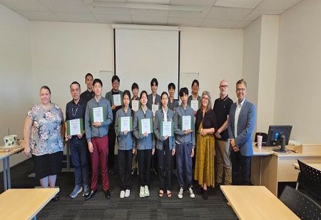 Wintec Hosts AI Study Tour for Thai Students